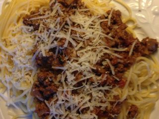 Spaghetti med kødsovs